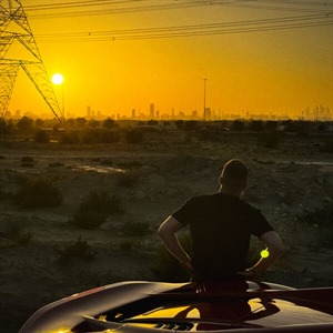 В наши окна стучат дожди