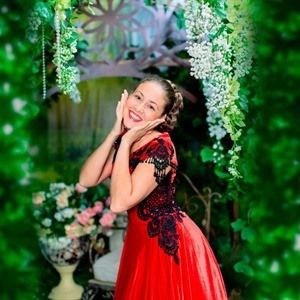 Алёна Петровская