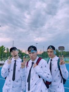 КОСМОНАВТОВ НЕТ